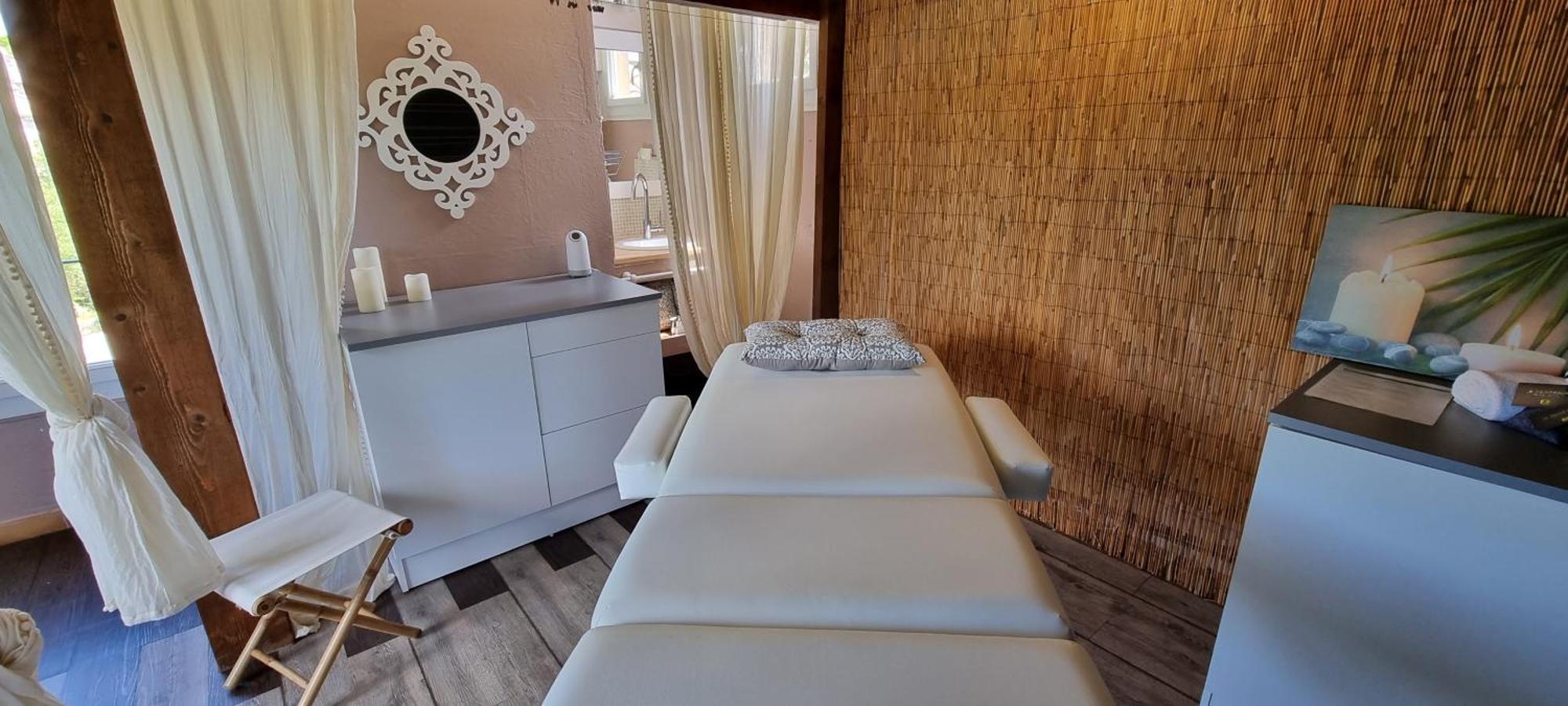 Logis Le Saint Marc Hotel