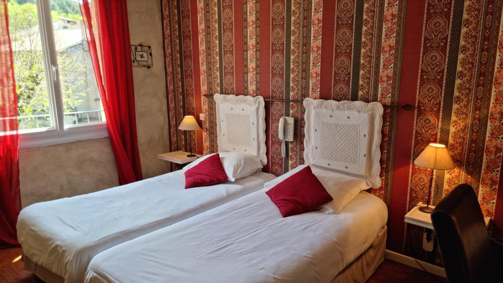 Hotel Logis Le Saint Marc Mollans-sur-Ouvèze