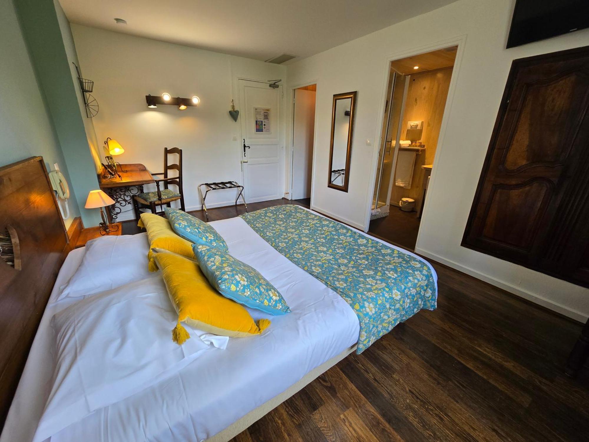 Hotel Logis Le Saint Marc 3*
