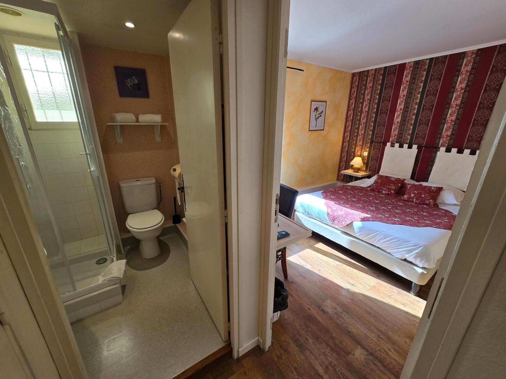 Logis Le Saint Marc Hotel 3*